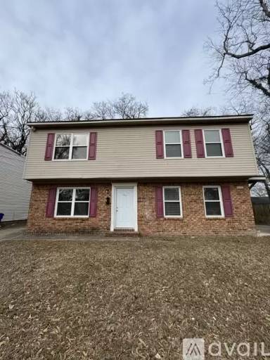 Main picture of 858 W 37th St