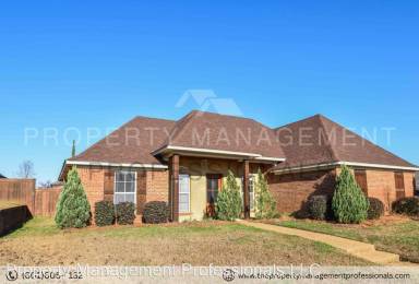 Main picture of 101 Wellesley Dr