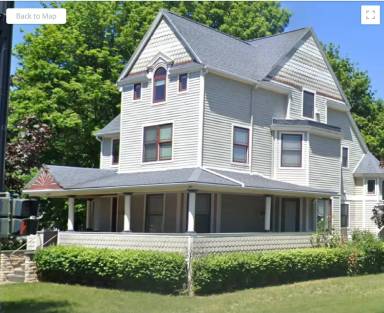 Main picture of 702 Park Pl