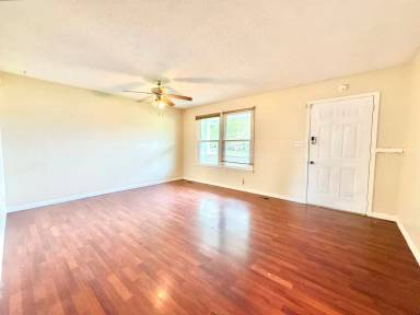Main picture of 634 Inver Ln