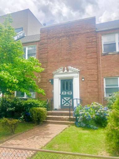 Main picture of 1221 Raum St NE