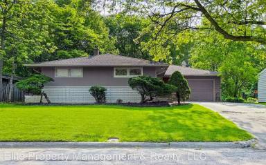 Main picture of 104 Seminole Dr