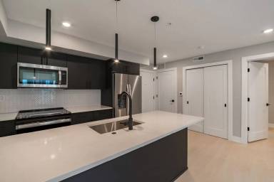 Main picture of 6604 Ridge Ave