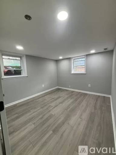 Main picture of 1710 Varsity Dr
