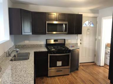 Main picture of 1522 W 18th Pl