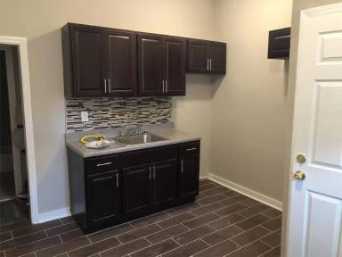 Main picture of 47 N 14th St