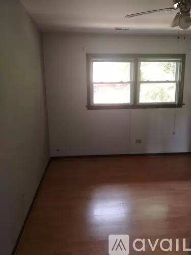 Main picture of 7821 Garden Ln