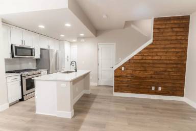 Main picture of 20528 Gloucester Ln