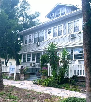 Main picture of 700 1st St N