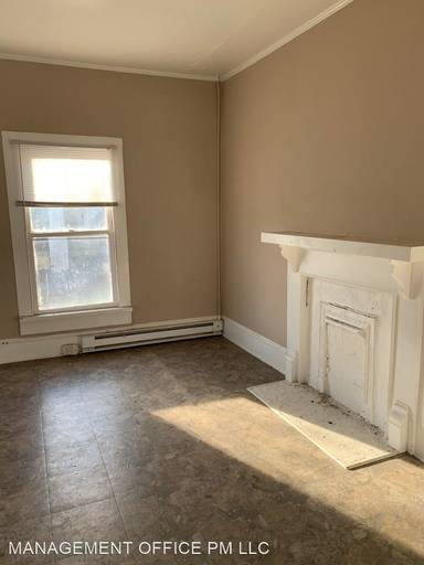 Main picture of 1138 W Airline Ave