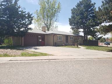 Main picture of 6509 S Kit Carson St