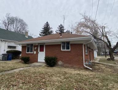 Main picture of 1500 Roosevelt Ave