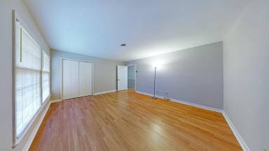 Main picture of 4717 Carousel Dr