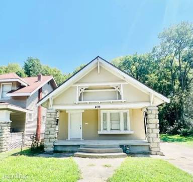 Main picture of 4019 Olive St