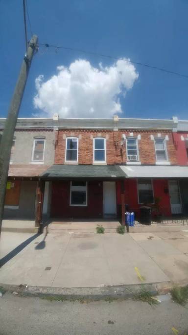 Main picture of 6931 Linmore Ave