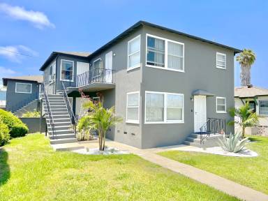 Main picture of 8819 Reading Ave