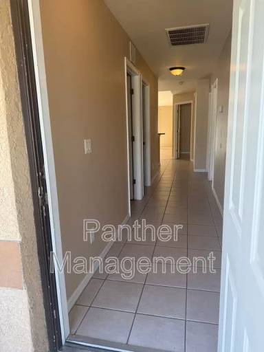 Main picture of 5321 Centennial Blvd