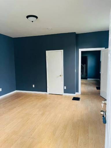 Main picture of 3648 Glenway Ave