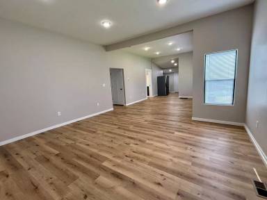 Main picture of 1025 N 6th St