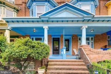 Main picture of 2724 N Calvert St