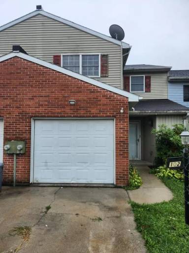 Main picture of 102 Nottingham Dr