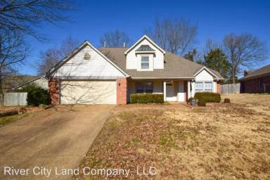 Main picture of 8454 Kings Trail Dr