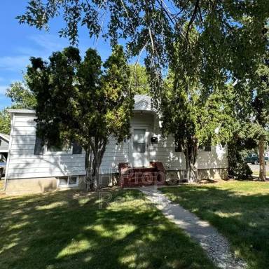 Main picture of 701 Wyoming Ave