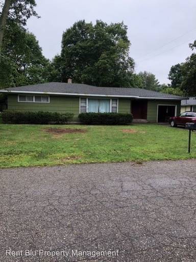 Main picture of 321 N Locust St