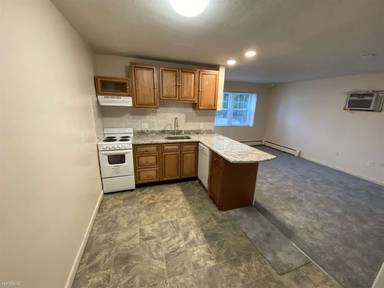 Main picture of 34 Clark St