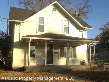Main picture of 707 Oak St