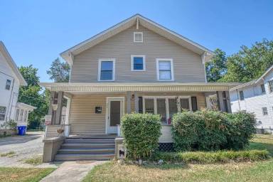 Main picture of 464 College Ave