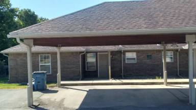 Main picture of 2921 S Jackson Ave