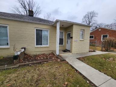 Main picture of 20520 Outer Dr