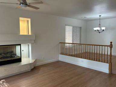 Main picture of 10590 Medicine Bow St