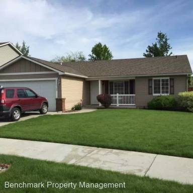 Main picture of 1740 W Lyon Ct