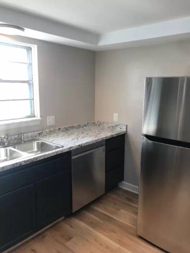 Main picture of 2104 Lincoln Ave