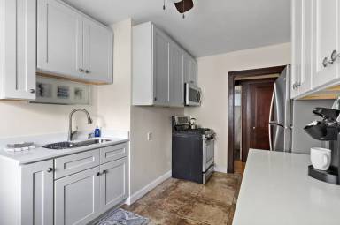Main picture of 937 Marshall Ave