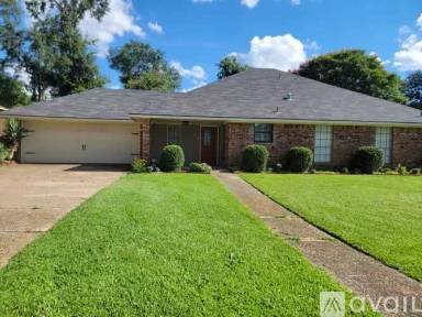 Main picture of 710 Carriage Dr