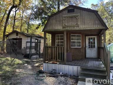 Main picture of 959 W Lakeshore Dr