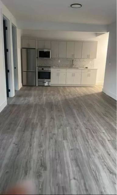Main picture of 1266 Chisholm St