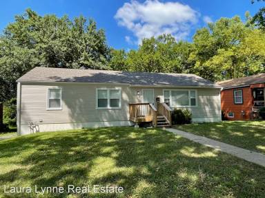 Main picture of 1824 E 69th Ter