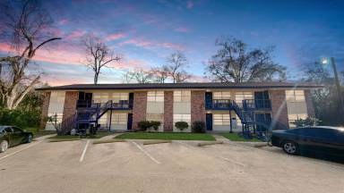 Main picture of 111 S Drew Ave