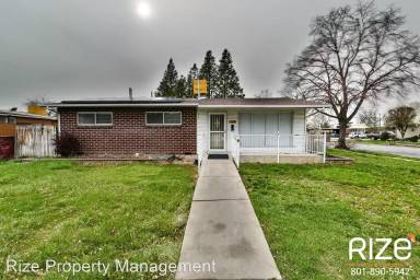 Main picture of 1333 N Nocturne Dr