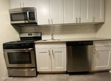 Main picture of 664 W Roscoe St
