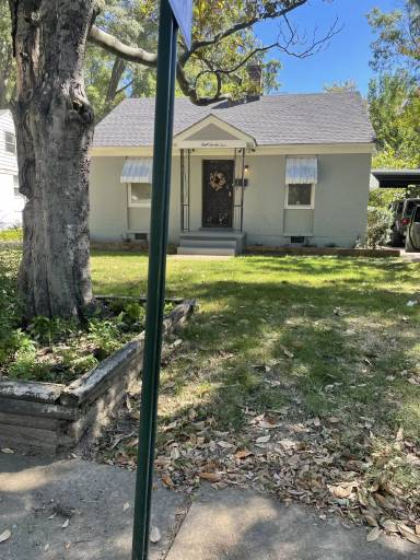 Main picture of 824 Shotwell St