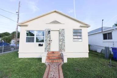 Main picture of 6393 NW 17th Ave
