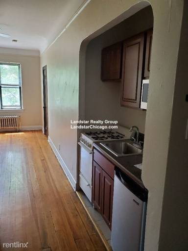 Main picture of 948 W Cuyler Ave Apartments