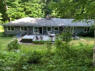 Main picture of 63 Peaceable St
