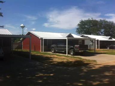 Main picture of 502 N Cleburne Whitney Rd