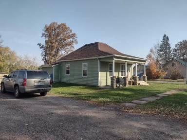 Main picture of W5566 Sargent Ave